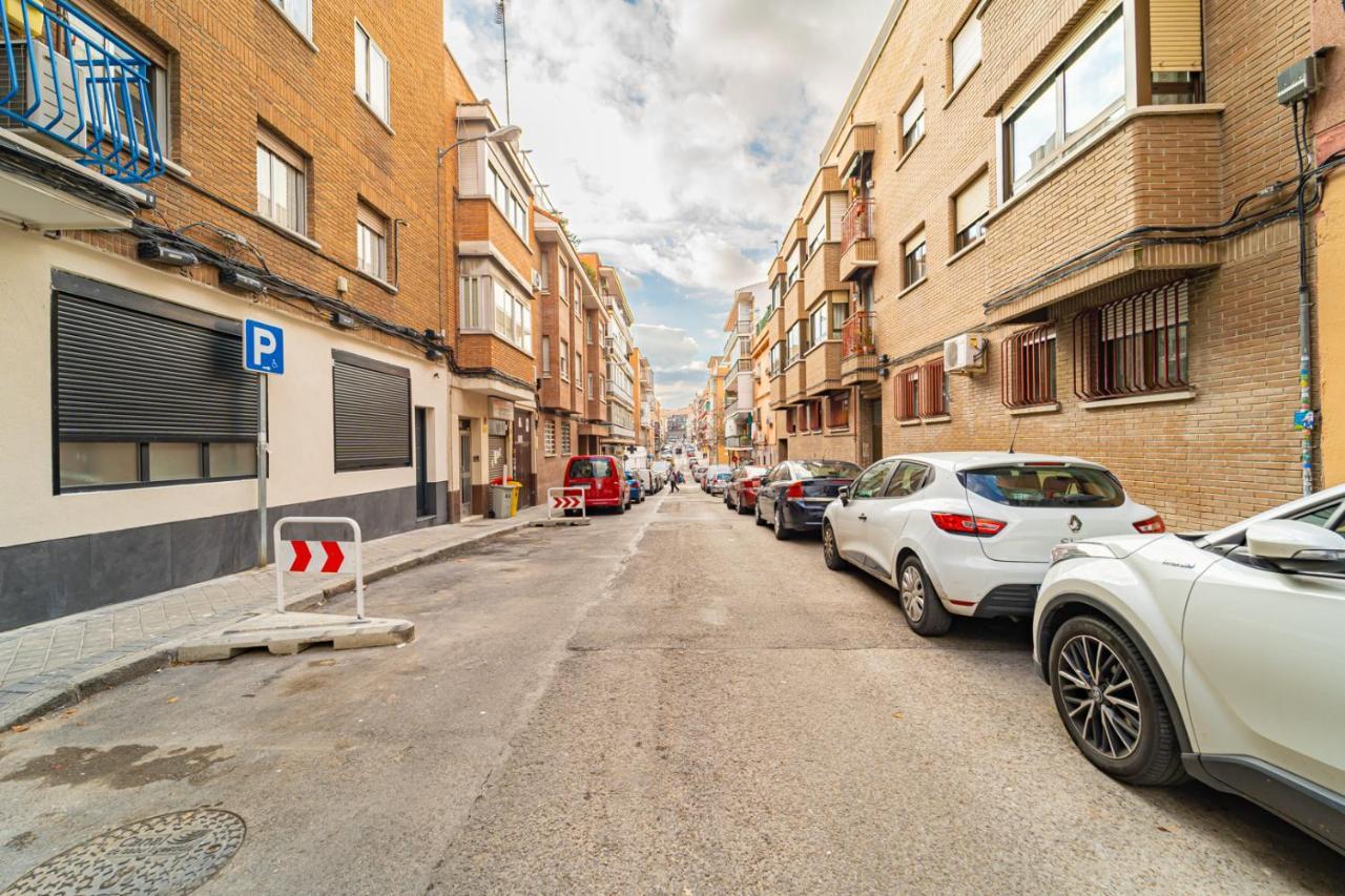 Edsam Madrid Apartments Black Buitenkant foto